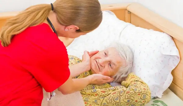 Understanding the Difference Between Palliative Care and Hospice